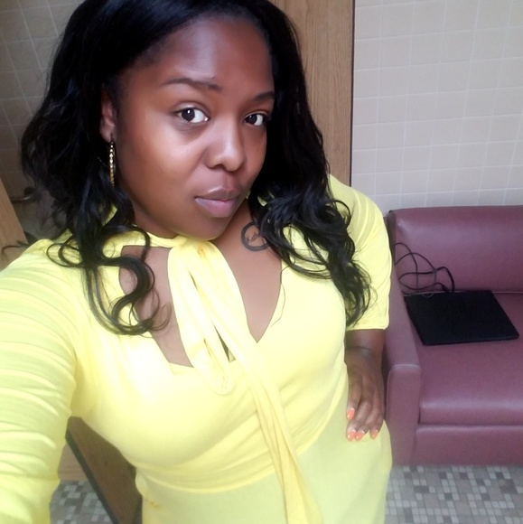 Yellow sundress - Picture 2 of 5